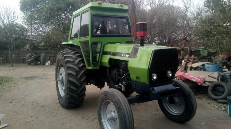 Nuevo tractor para tareas de mantenimiento